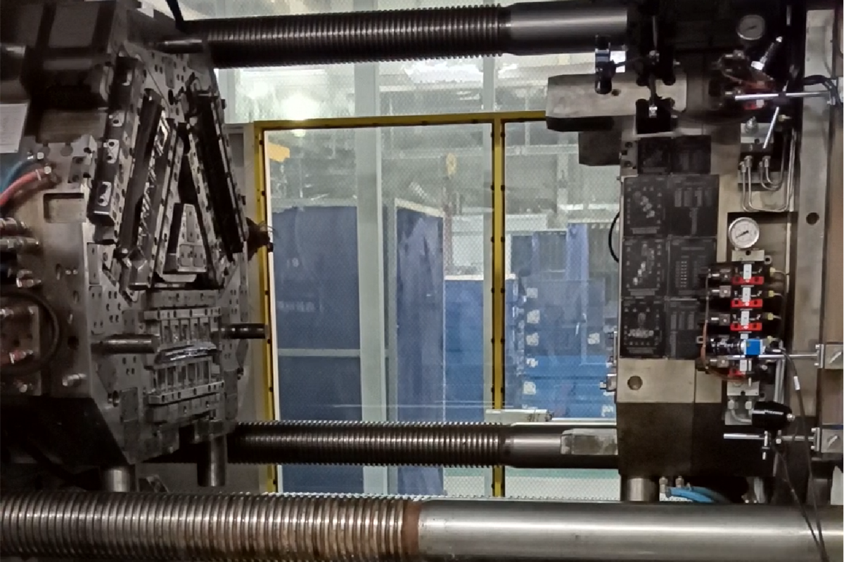 Digital Injection Molding Floor